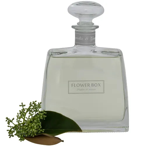 Flower Box Magnolia & Green Leaves -  Hallmark Diffuser 700ml