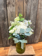 Seasonal Flower Petite Vase