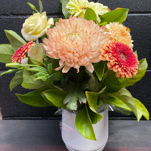 Seasonal Flower mini vase-with greeting card